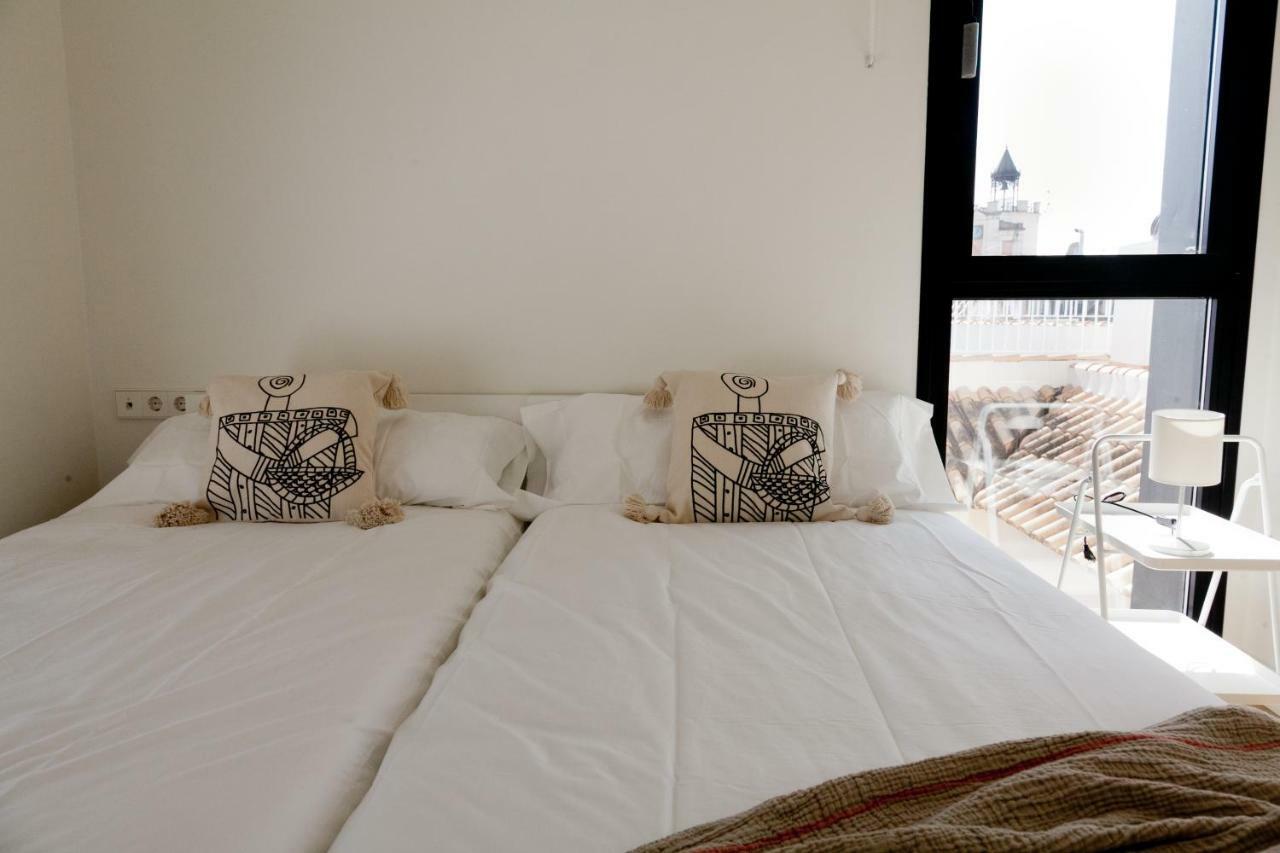 Gotoseville Gerona Suites Экстерьер фото